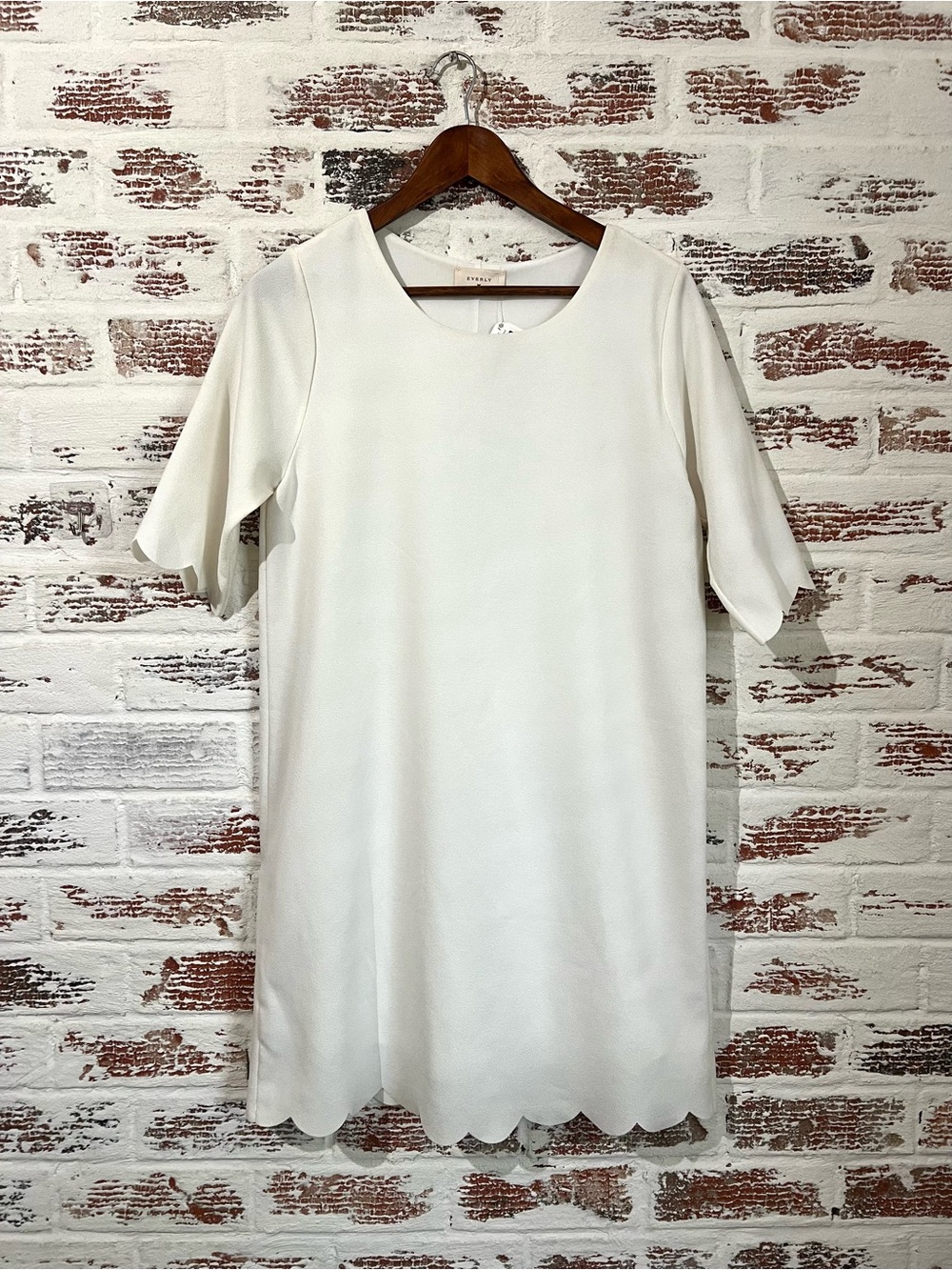 Everly Dress Ivory White Scalloped Trim Lined Round Neck Sz M